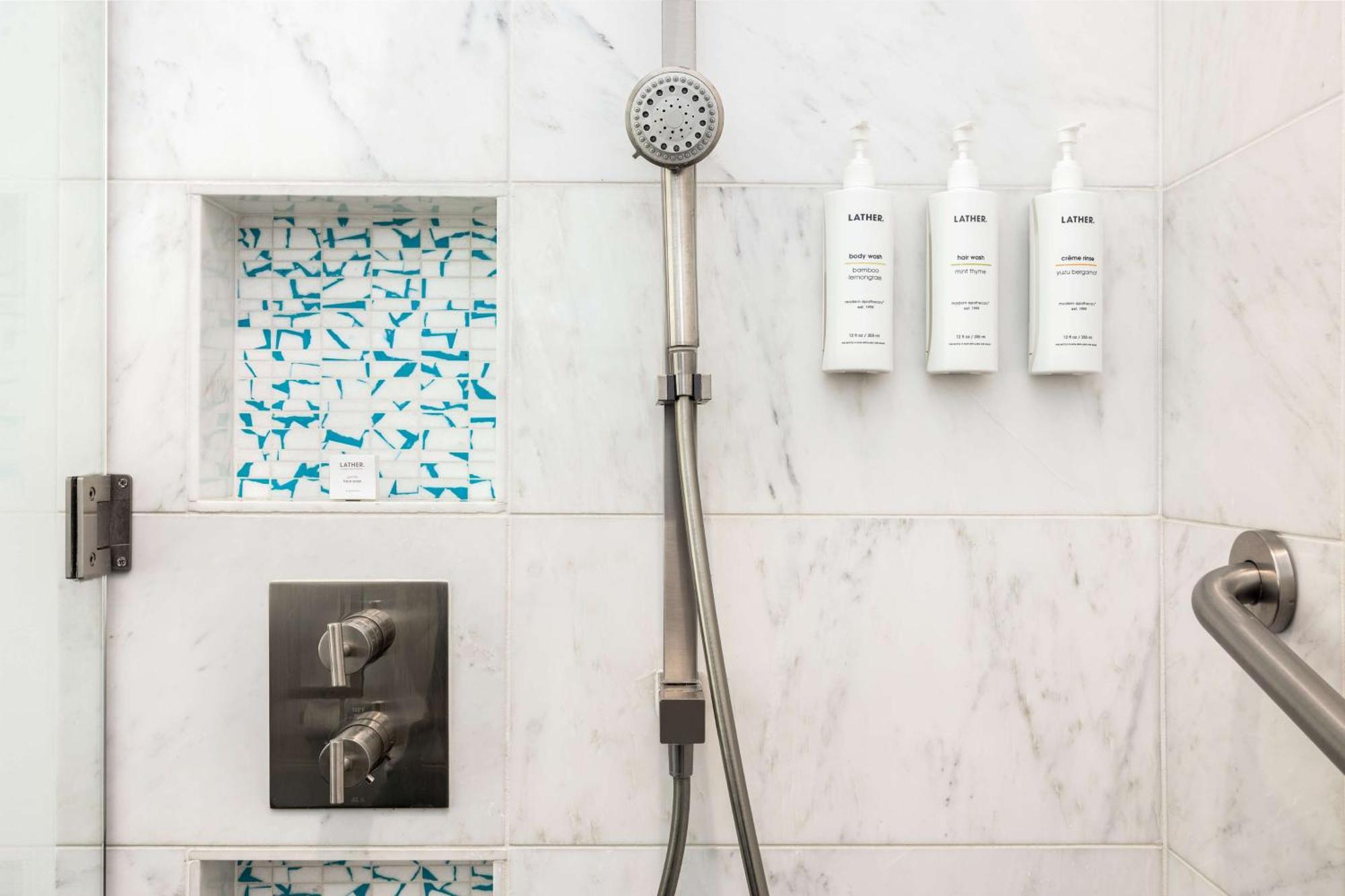 The Art Hotel Denver, Curio Collection By Hilton Exterior foto