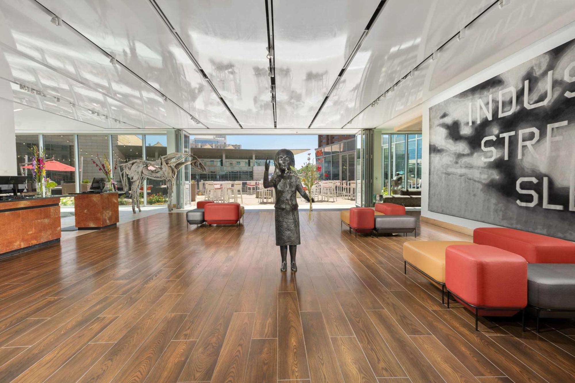 The Art Hotel Denver, Curio Collection By Hilton Exterior foto