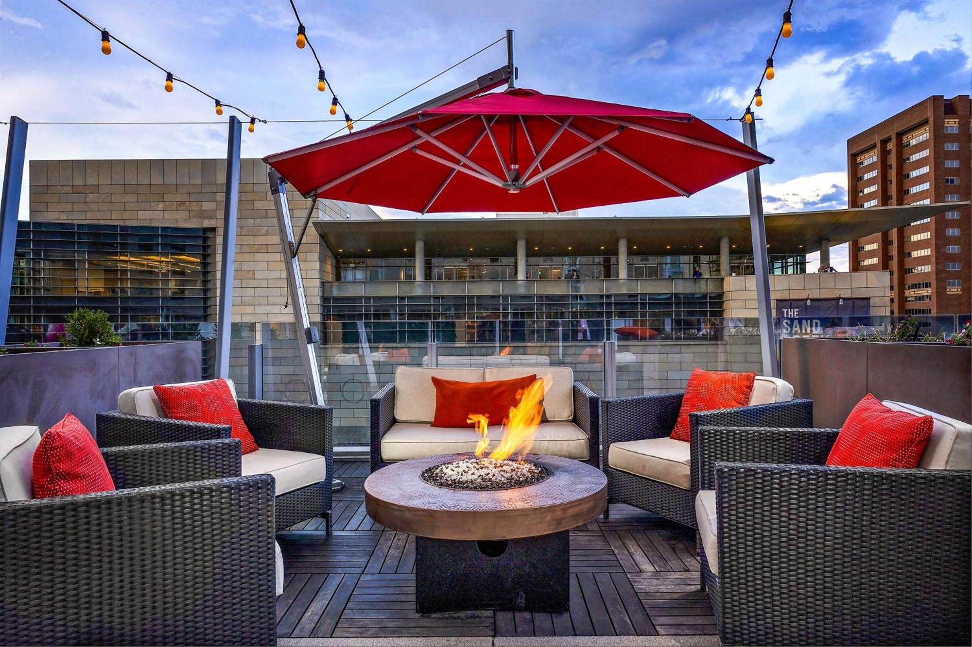 The Art Hotel Denver, Curio Collection By Hilton Exterior foto